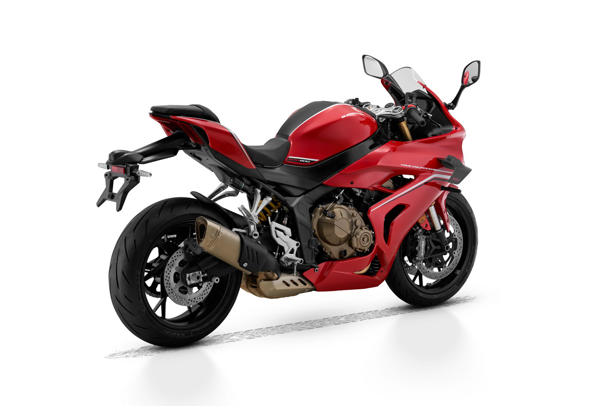 SRK 800RR - QJ MOTOR